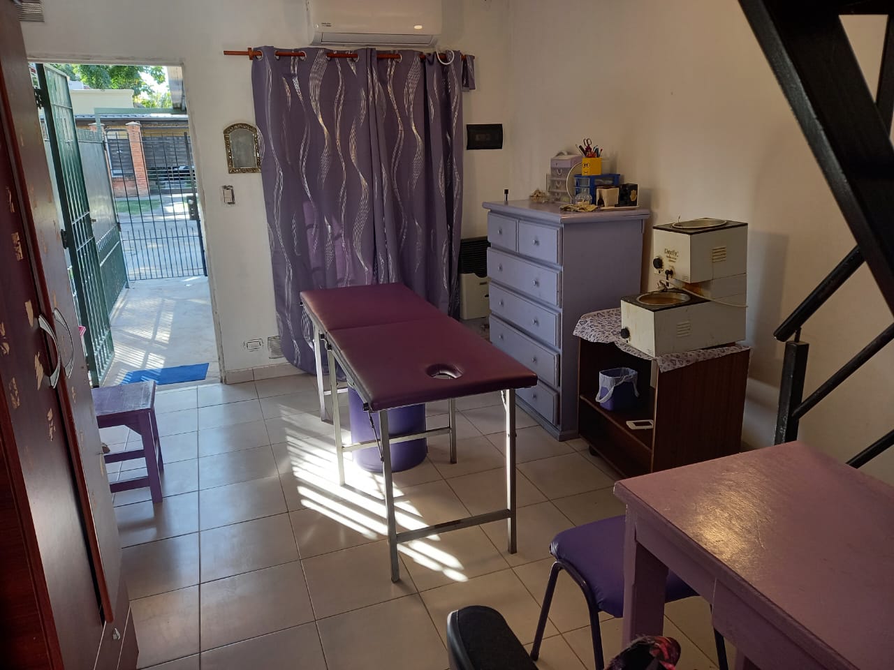 Sala principal de masajes y relajación en Estética Integral Vero